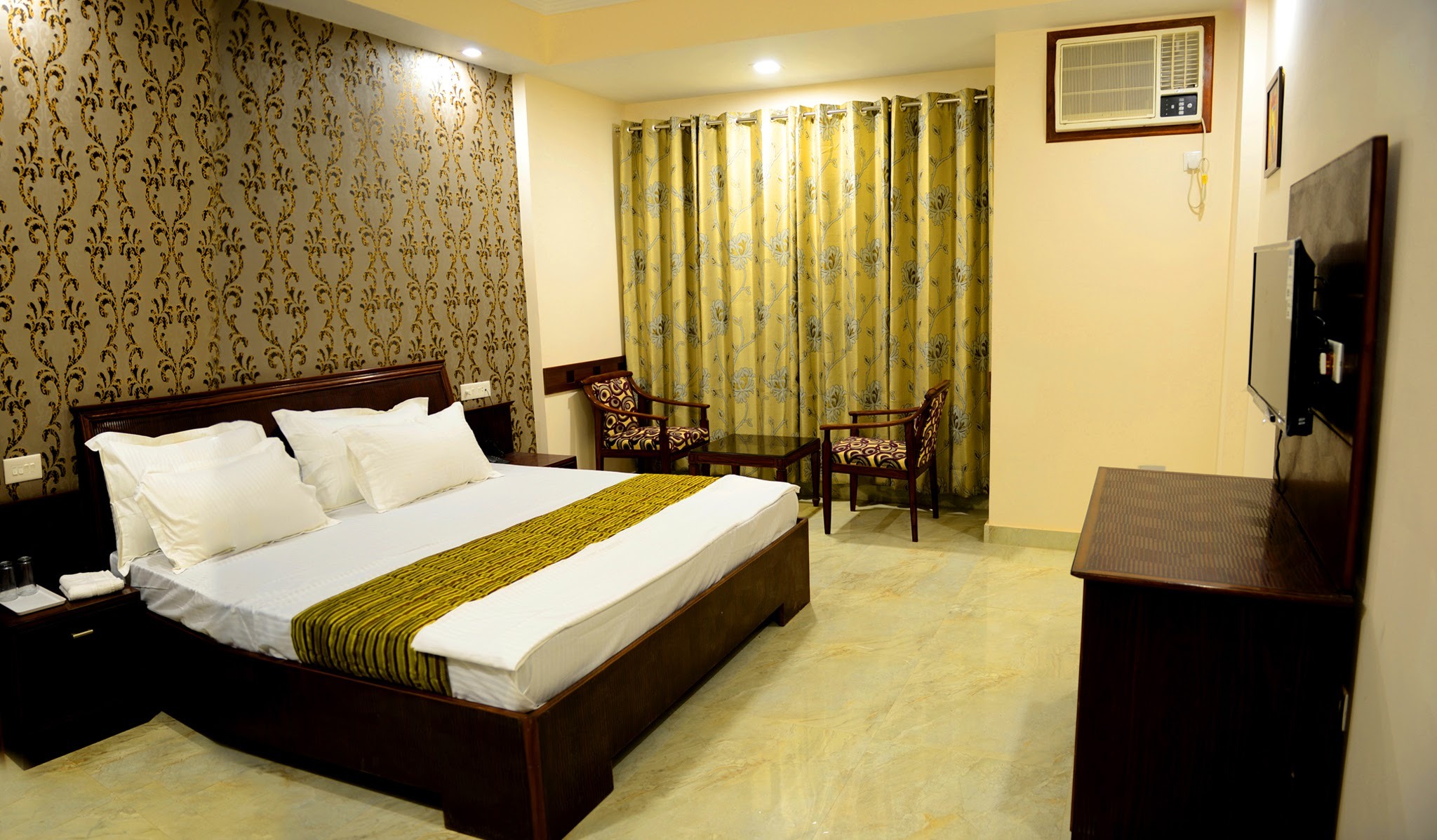 Hotel Anurag Katra | Best Hotel In Katra Vaishno Devi by EMT | 8899950222